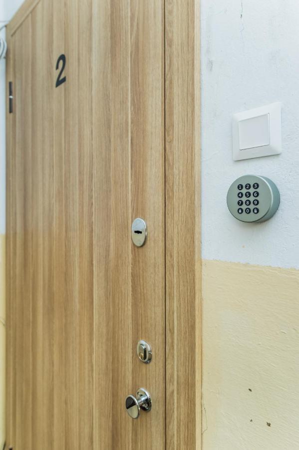 River City Apartments No 2 By Urban Rent Kaunas Bagian luar foto
